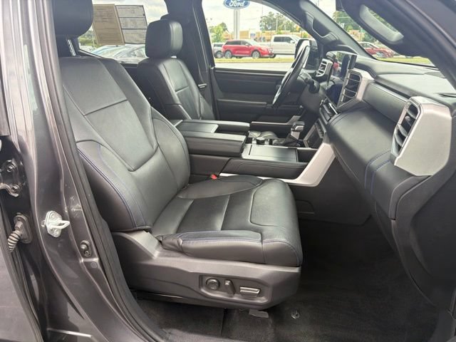 Used 2022 Toyota Tundra Platinum AWD/4WD image 17