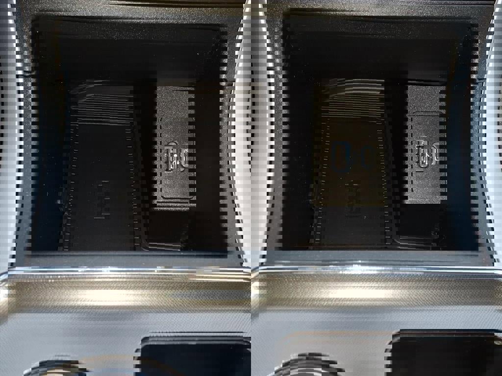 Certified 2024 Ford Edge ST-Line image 18