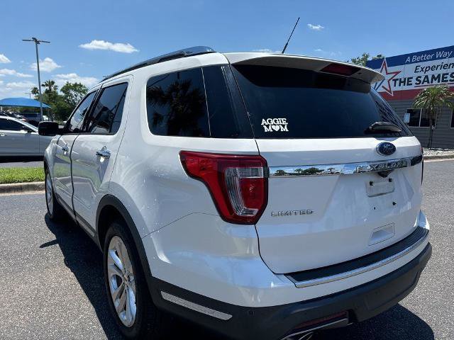 Certified 2018 Ford Explorer Limited FWD image 3