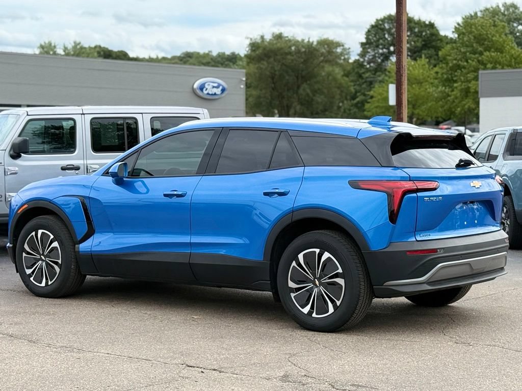 Used 2024 Chevrolet Blazer EV LT AWD/4WD image 36