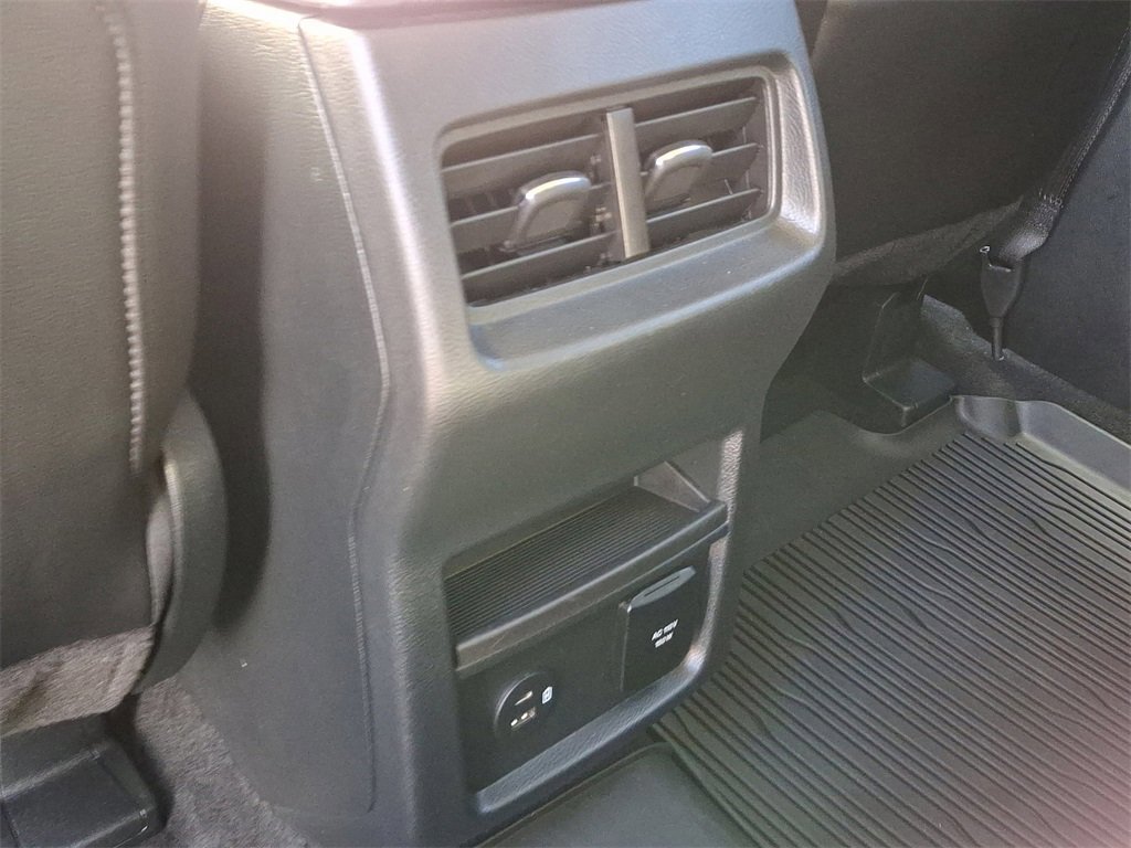 Certified 2022 Ford Edge SEL w/ Convenience Package image 11