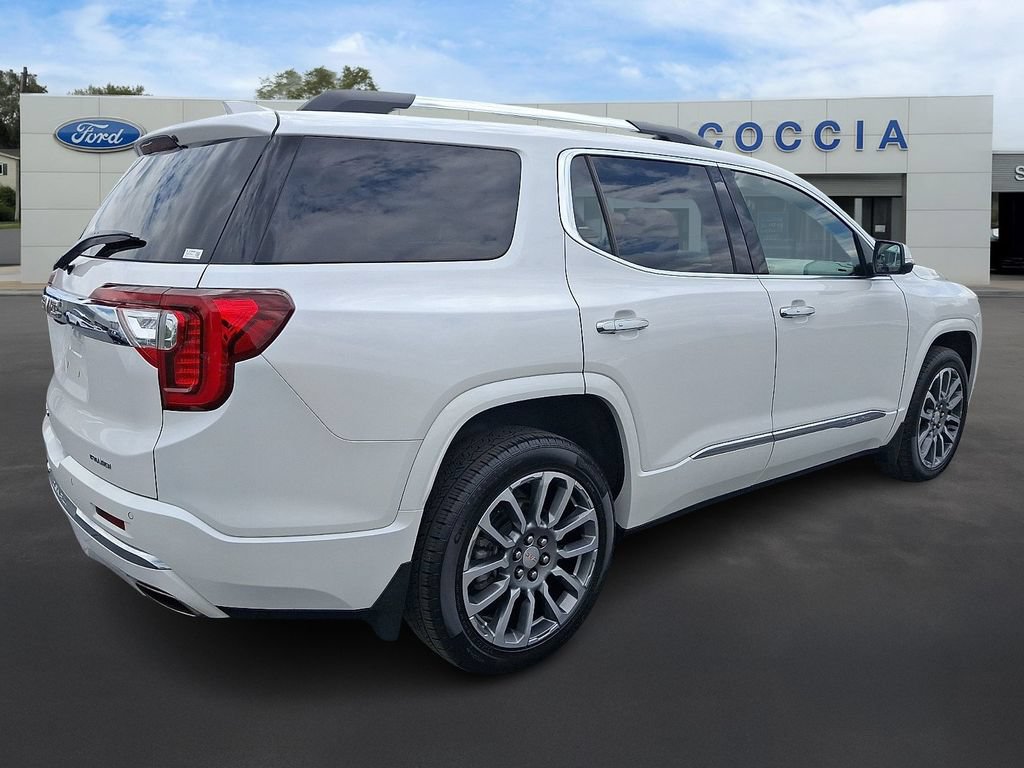 Used 2022 GMC Acadia Denali w/ Denali Ultimate Package AWD/4WD image 4