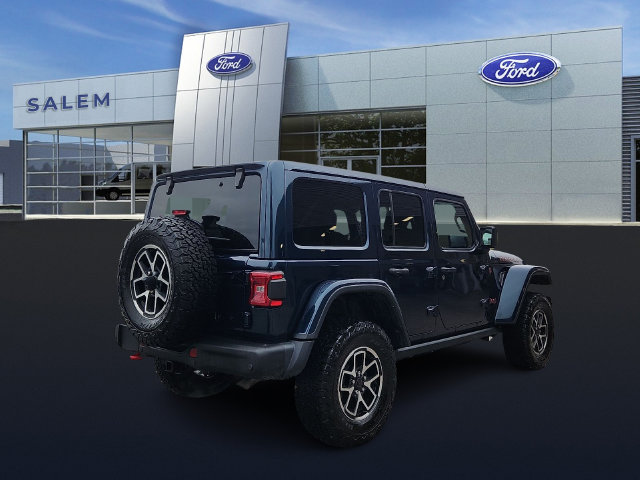 Used 2025 Jeep Wrangler Unlimited Rubicon AWD/4WD image 3