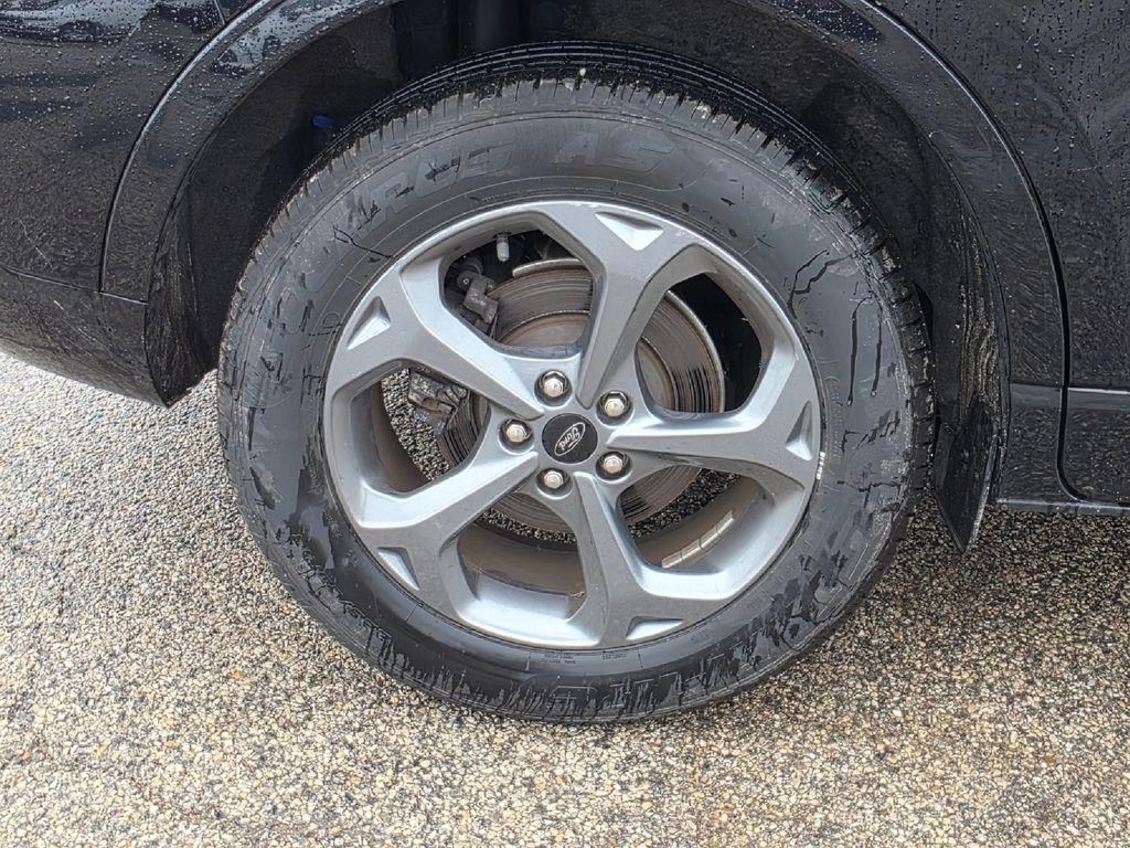 Certified 2024 Ford Escape ST-Line AWD/4WD image 12