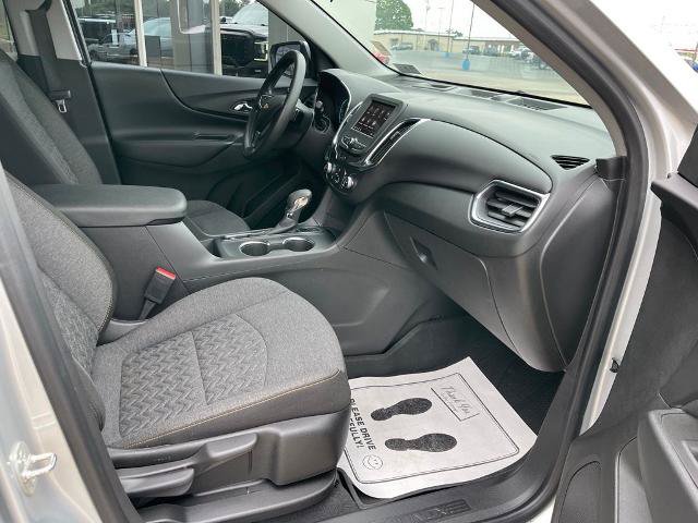Used 2022 Chevrolet Equinox LT w/ LPO, Floor Liner Package AWD/4WD image 16
