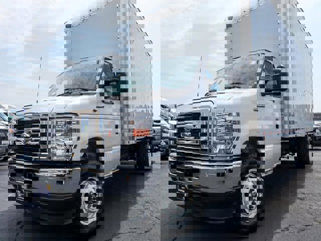 Certified 2024 Ford E-350 and Econoline 350 Super Duty w/ Driver's Safety Package image 3