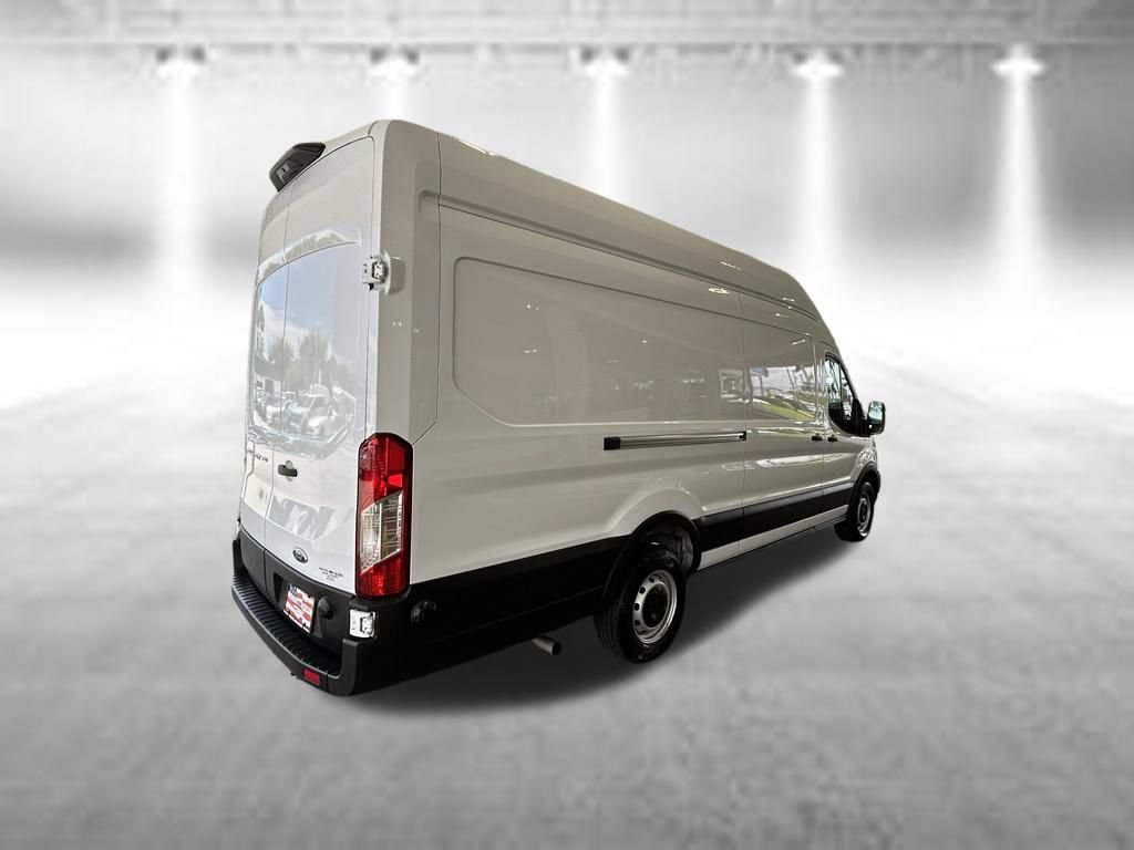 Certified 2025 Ford Transit 250 148 High Roof Extended RWD image 4