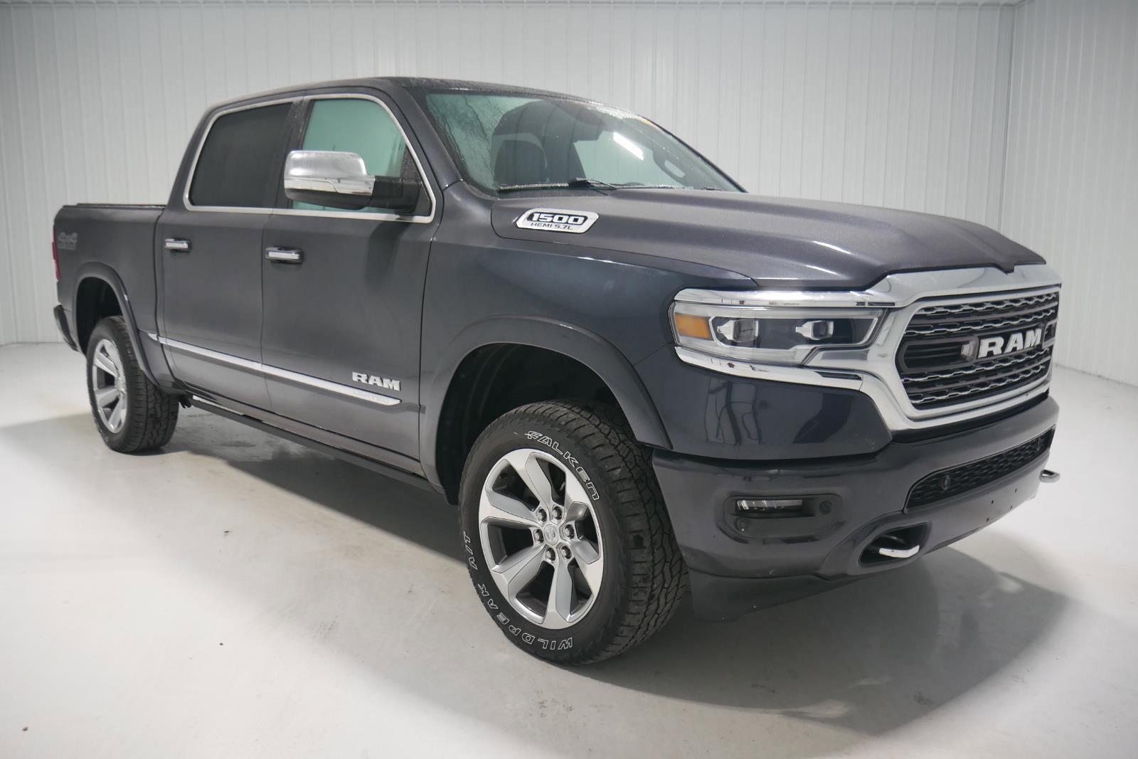 Used 2020 RAM 1500 Limited w/ Off Road Group image 7