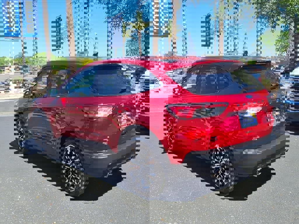 Certified 2022 Ford Escape SE w/ SE Sport Appearance Package image 3