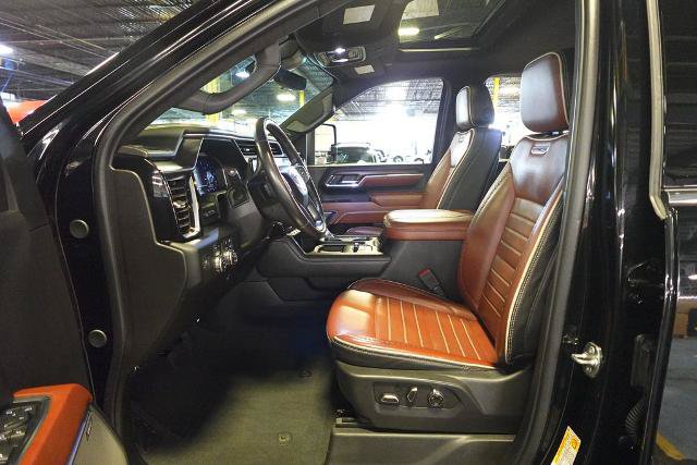 Used 2024 GMC Sierra 2500 Denali Ultimate AWD/4WD image 24