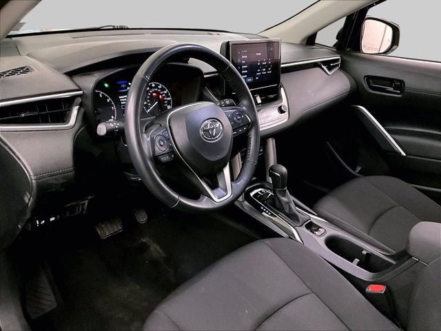 Used 2023 Toyota Corolla Cross LE w/ Moonroof Package AWD/4WD image 12