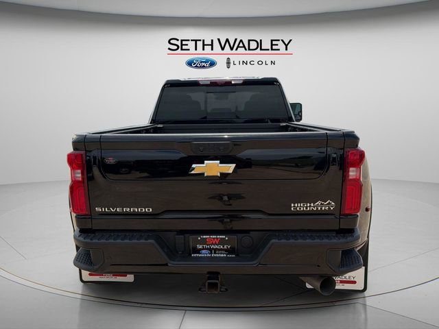 Used 2024 Chevrolet Silverado 3500 High Country w/ High Country Premium Package AWD/4WD image 6