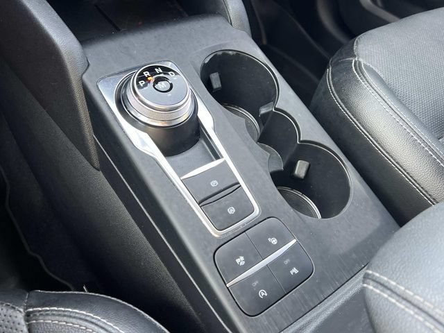 Certified 2020 Ford Escape Titanium AWD/4WD image 27