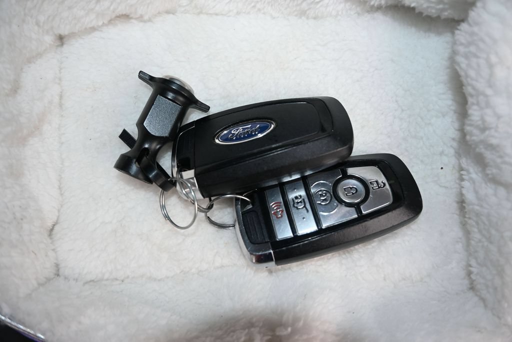 Certified 2021 Ford Escape SEL FWD image 22