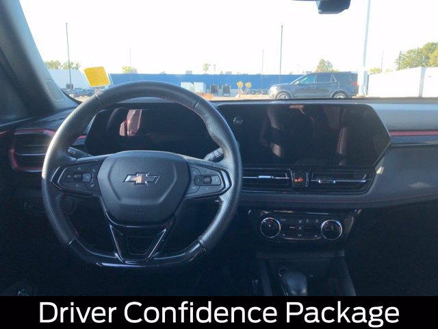 Used 2024 Chevrolet TrailBlazer RS w/ Convenience Package AWD/4WD image 17