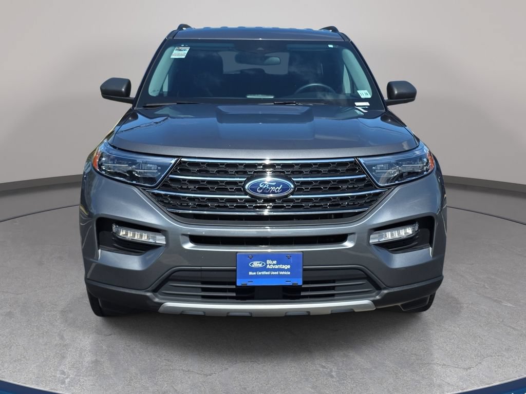 Certified 2023 Ford Explorer XLT w/ Equipment Group 202A AWD/4WD image 2