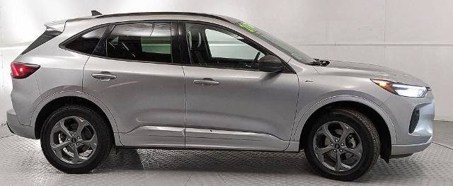 Certified 2024 Ford Escape ST-Line AWD/4WD image 1