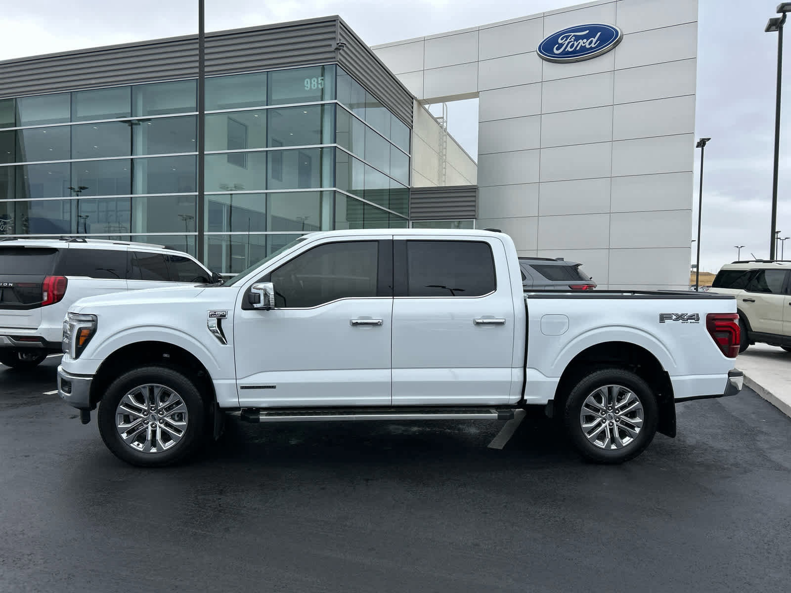 Certified 2025 Ford F150 Lariat w/ FX4 Off-Road Package image 4