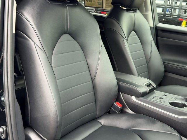 Used 2026 Toyota Highlander XLE AWD/4WD image 33