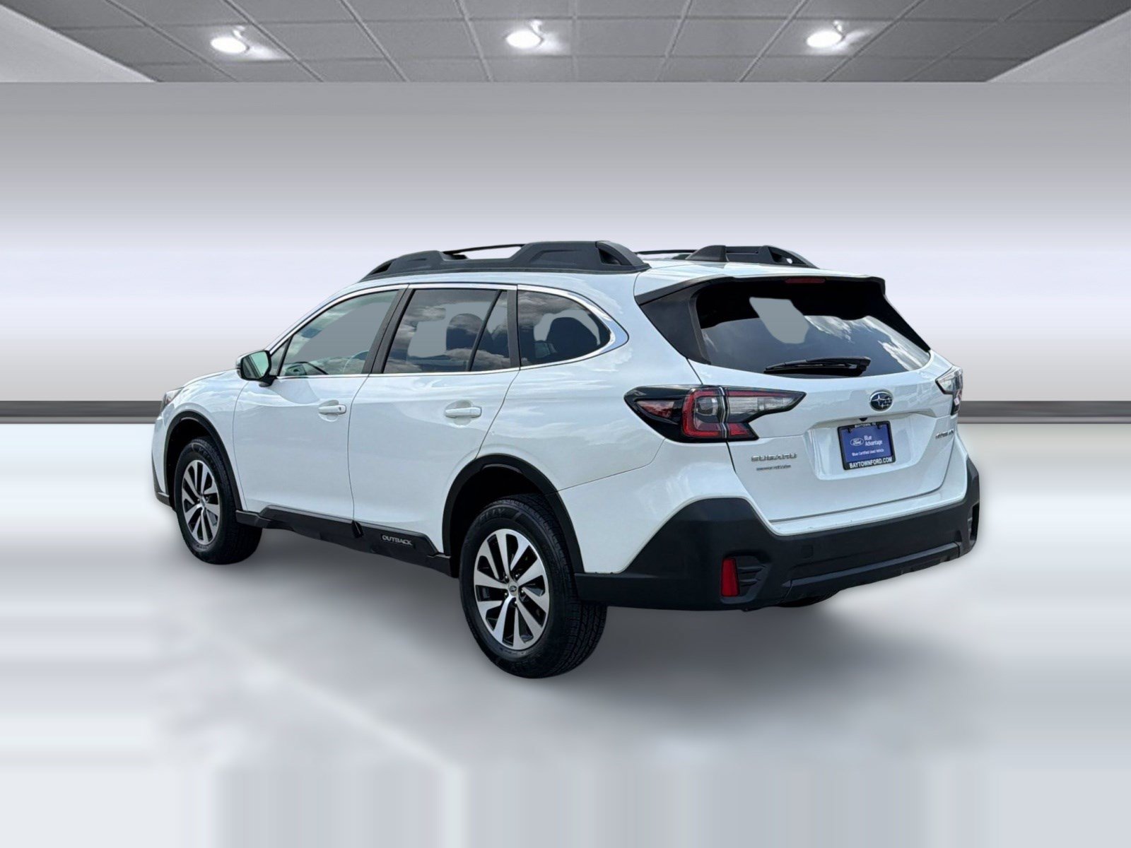 Used 2021 Subaru Outback Premium AWD/4WD image 3