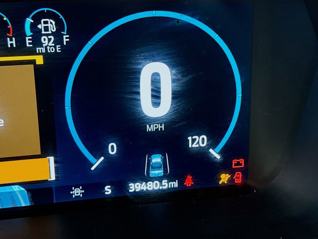 Certified 2022 Ford F150 Lariat w/ Equipment Group 502A High image 17