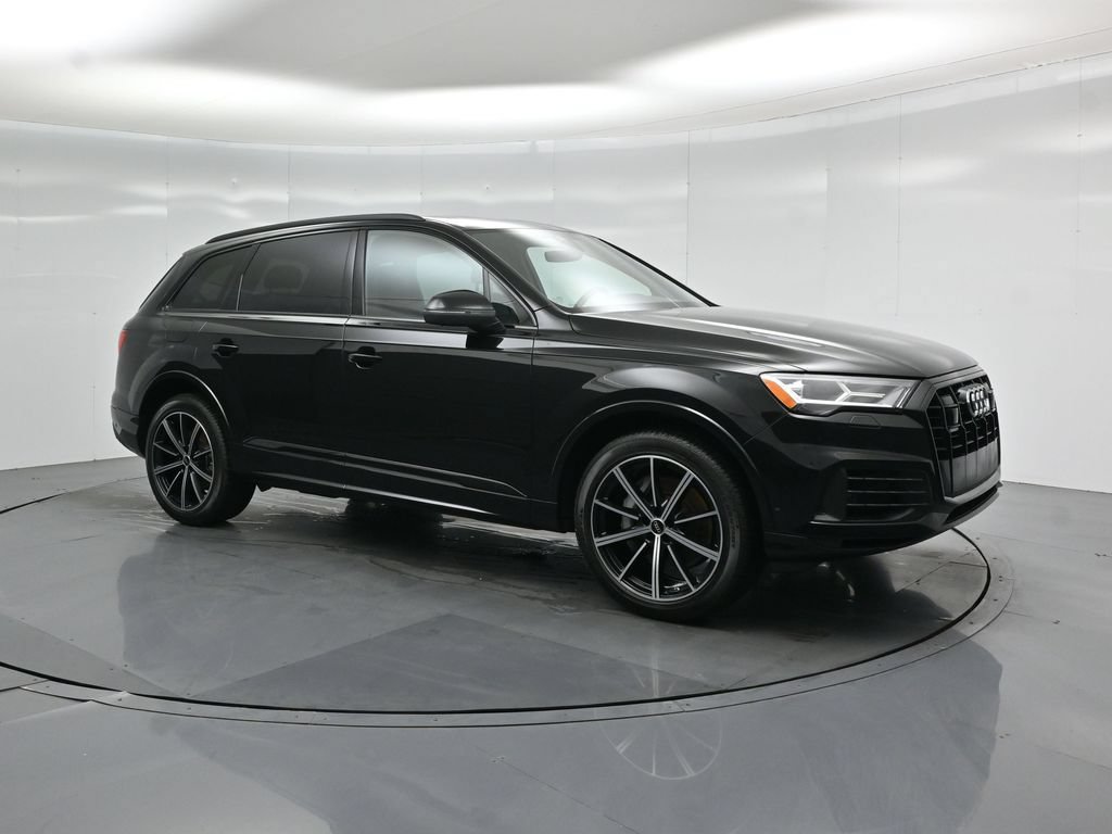 Used 2022 Audi Q7 3.0T Premium Plus w/ Premium Plus Package AWD/4WD image 28