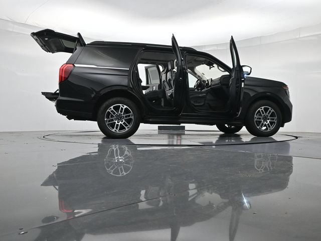 Certified 2025 Ford Expedition Active AWD/4WD image 71