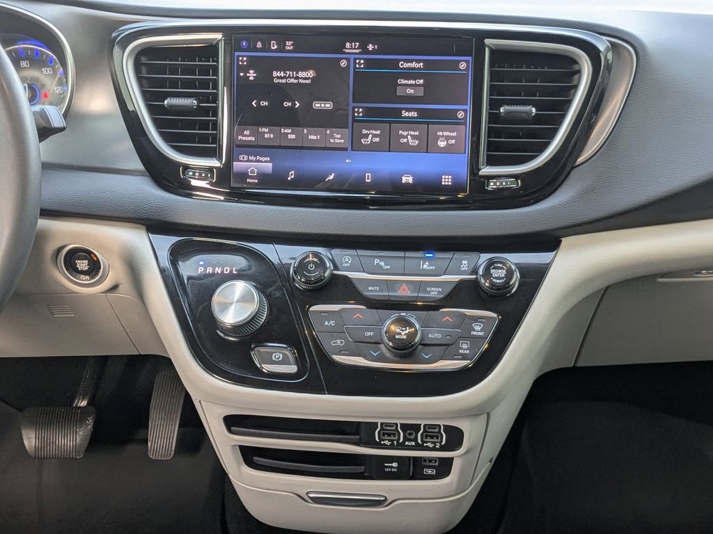 Used 2022 Chrysler Pacifica Touring-L image 21