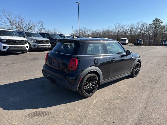 Used 2022 MINI Cooper S image 3
