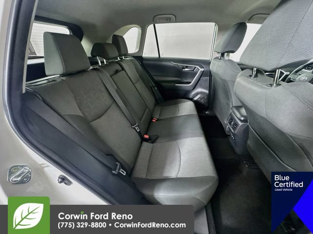 Used 2021 Toyota RAV4 XLE AWD/4WD image 28