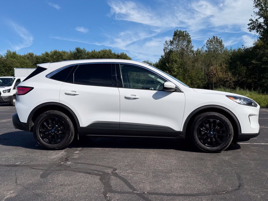 Certified 2021 Ford Escape SE FWD image 8