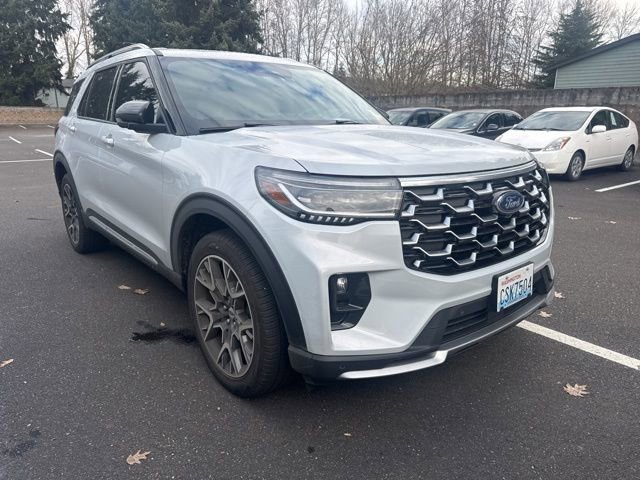 Certified 2025 Ford Explorer Platinum w/ Ultimate Package image 2