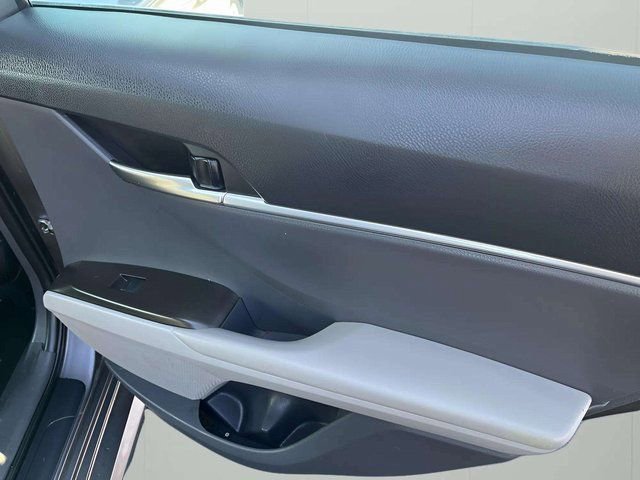 Used 2023 Toyota Camry LE image 15