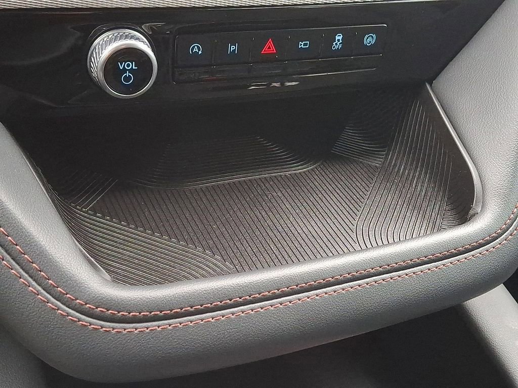 Certified 2025 Ford Explorer Active image 25