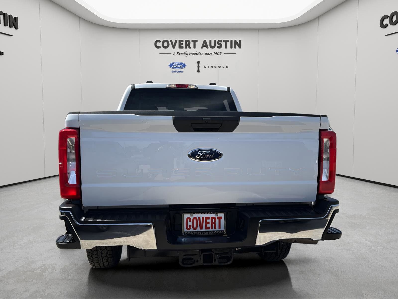 Certified 2025 Ford F350 XLT AWD/4WD image 4