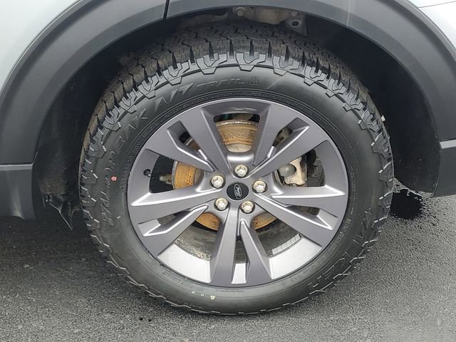 Certified 2025 Ford Explorer Active w/ Active Comfort Package AWD/4WD image 8