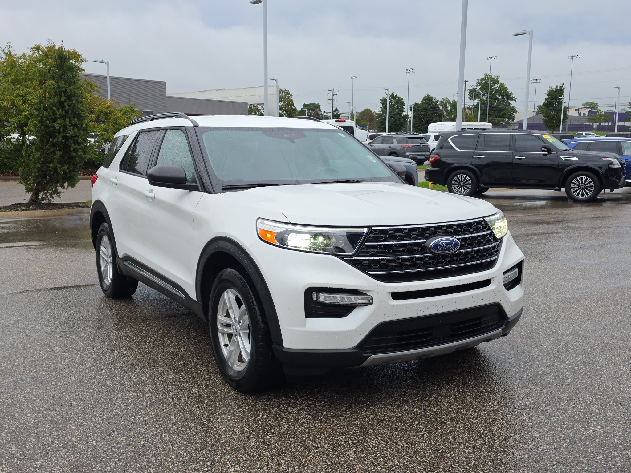 Certified 2023 Ford Explorer XLT w/ Equipment Group 202A