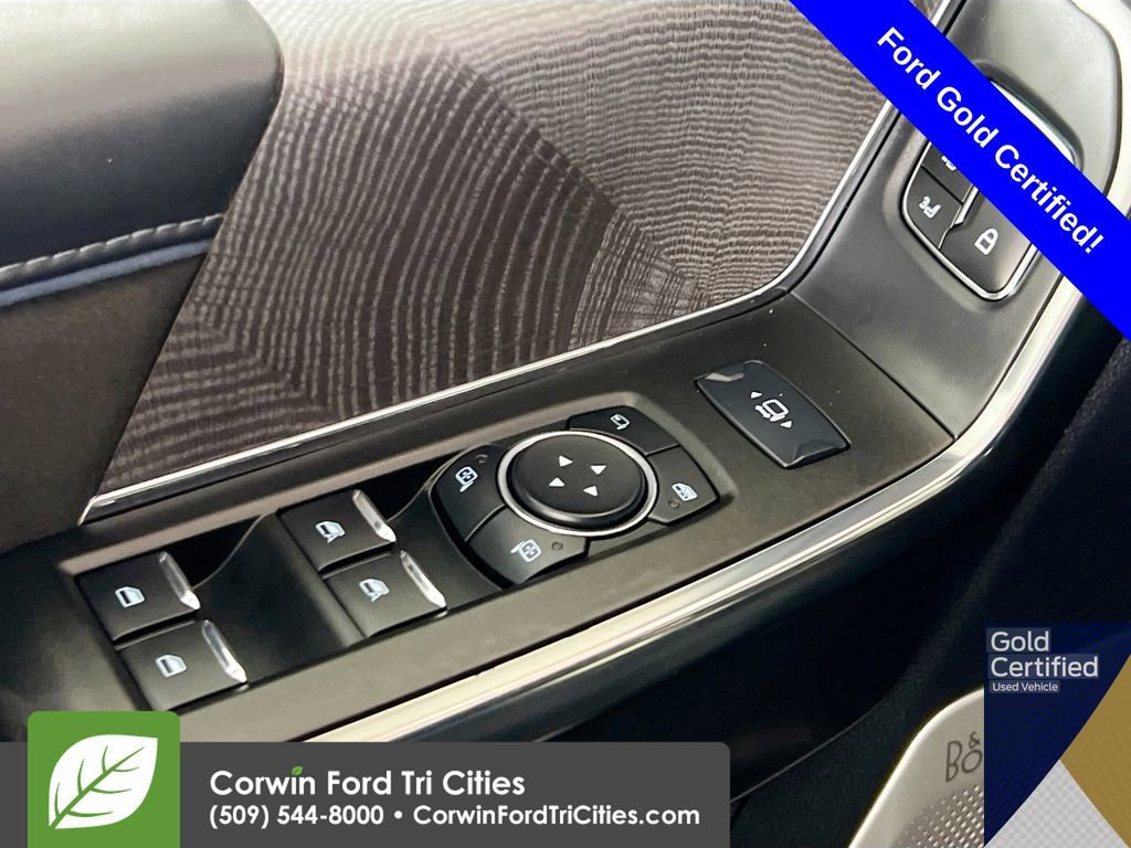 Certified 2025 Ford F350 Platinum w/ Tremor Off-Road Package AWD/4WD image 15