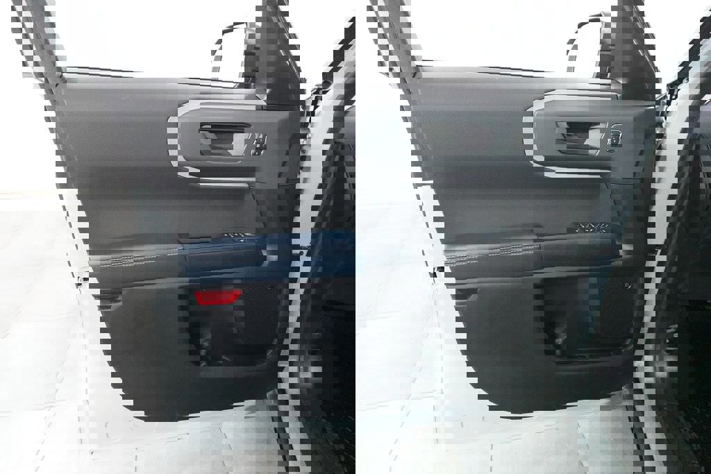 Certified 2023 Ford Bronco Sport Outer Banks w/ Tech Package AWD/4WD image 23