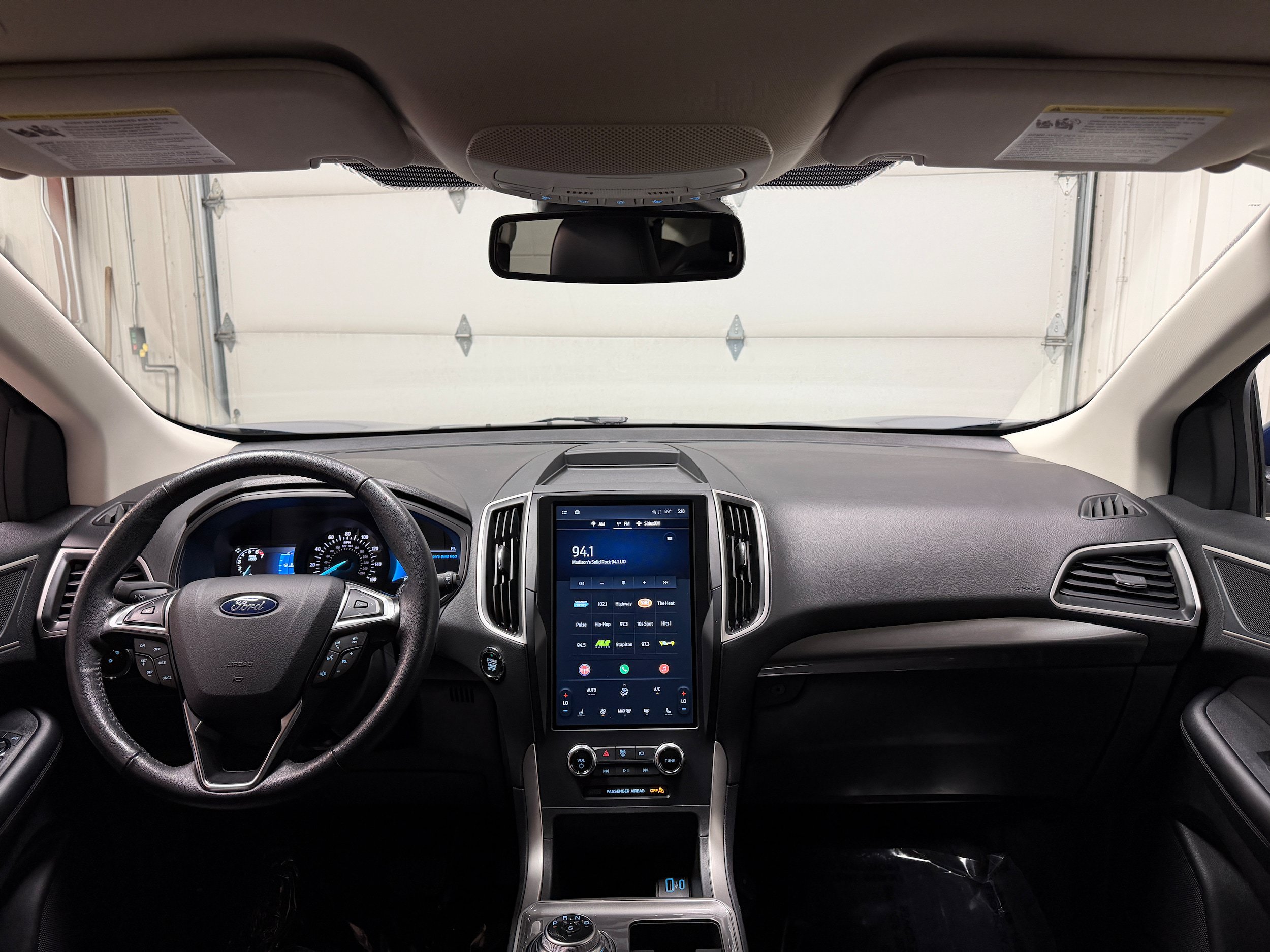 Certified 2024 Ford Edge SEL AWD/4WD image 3