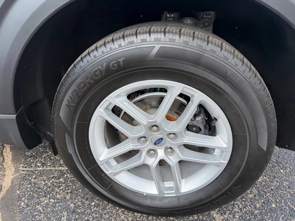 Certified 2025 Ford Explorer Active AWD/4WD image 32