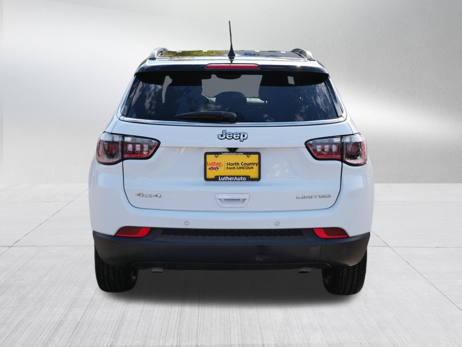 Used 2025 Jeep Compass Limited AWD/4WD image 6
