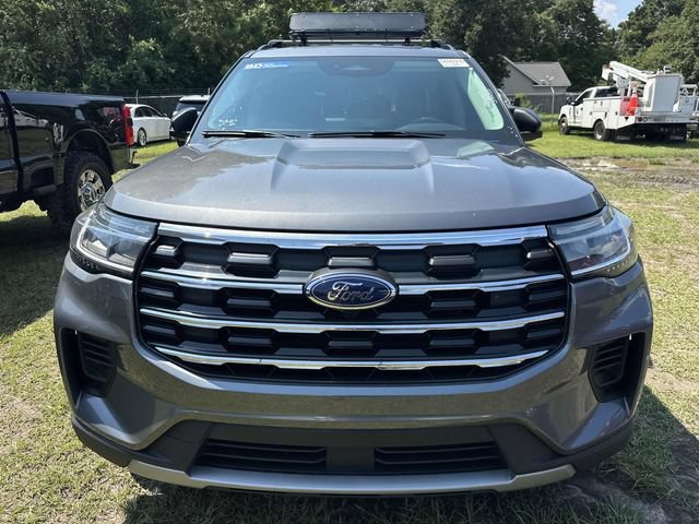 Certified 2025 Ford Explorer Active RWD image 9