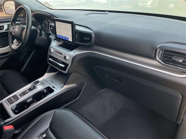 Certified 2022 Ford Explorer XLT w/ Equipment Group 202A image 37