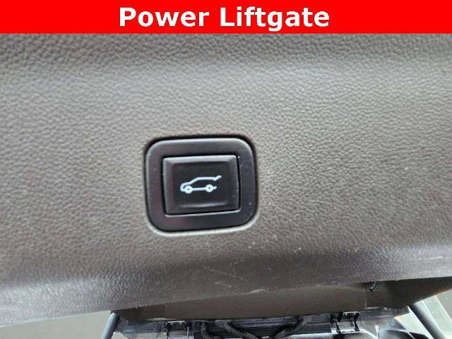 Used 2021 Chevrolet Tahoe LT w/ LT Signature Package image 28