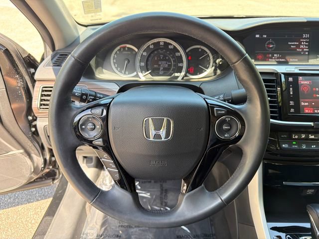 Used 2017 Honda Accord EX-L image 25