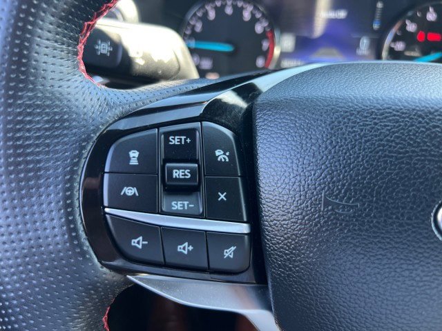 Certified 2022 Ford Explorer ST-Line AWD/4WD image 16