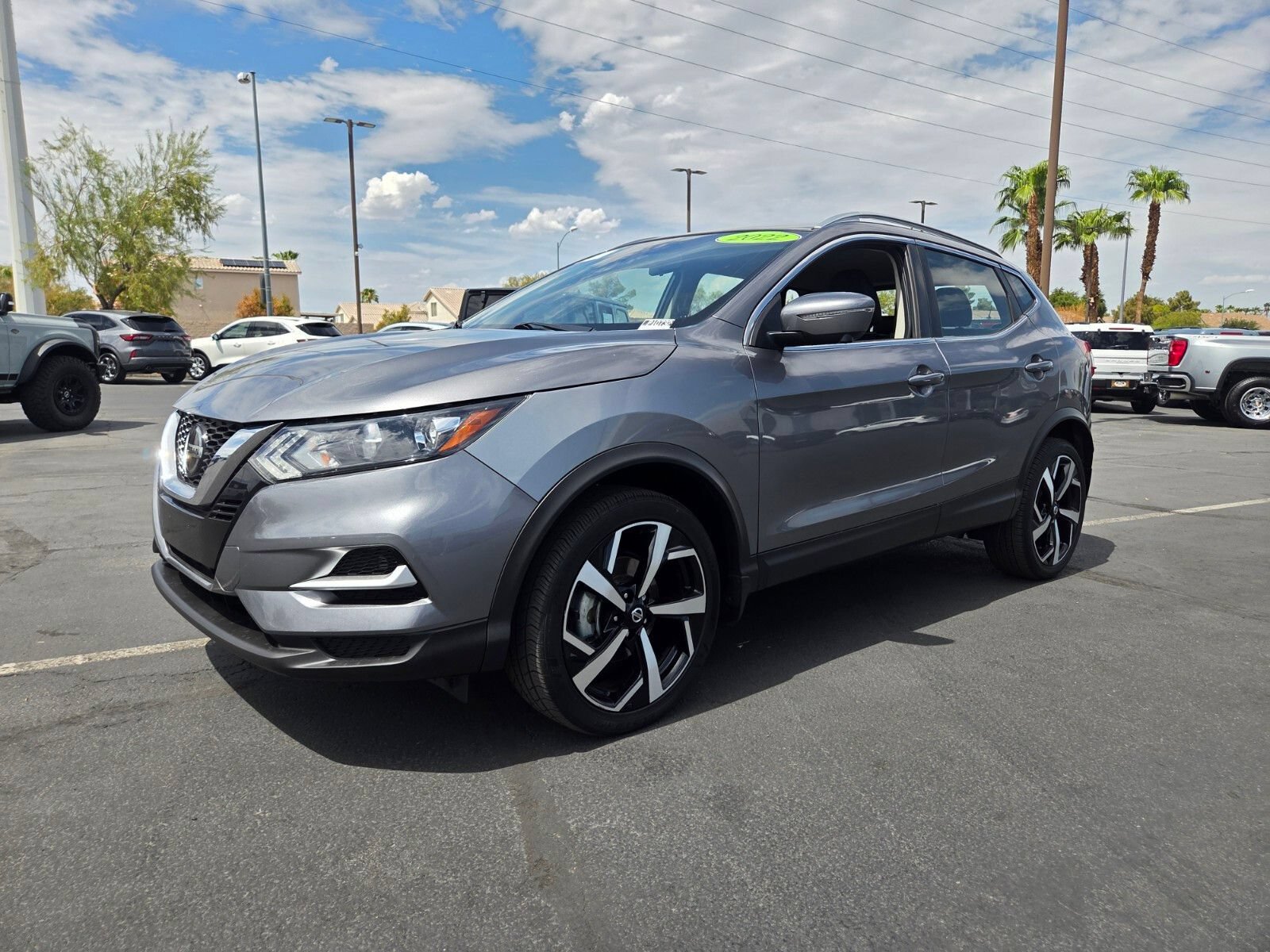 Used 2022 Nissan Rogue Sport SL AWD/4WD image 2