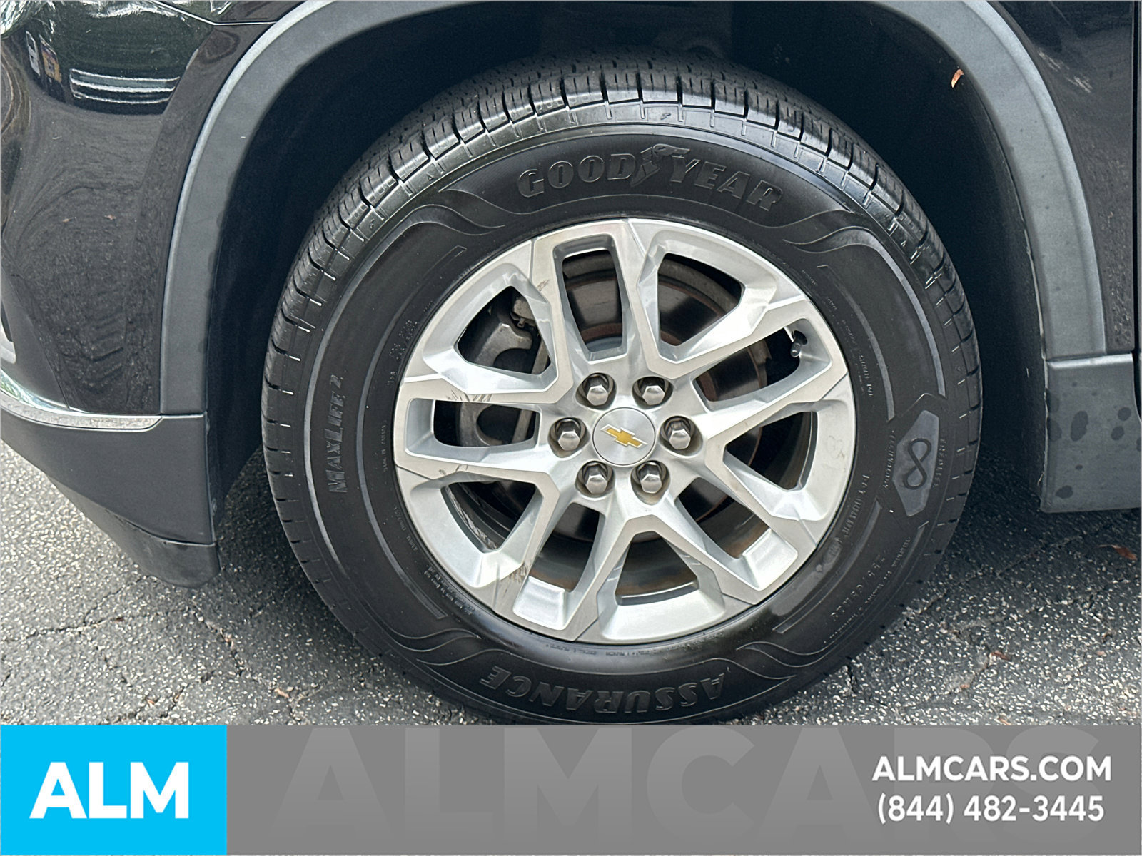 Used 2018 Chevrolet Traverse LT FWD image 12