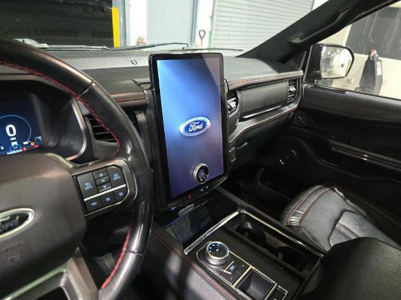 Certified 2023 Ford Expedition Limited image 8